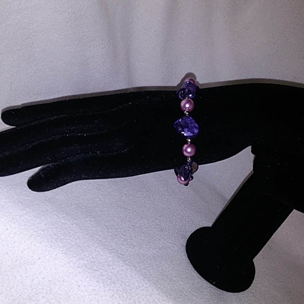 Faux Lavey Der/ Purple Pearl Bracelet/Armlet